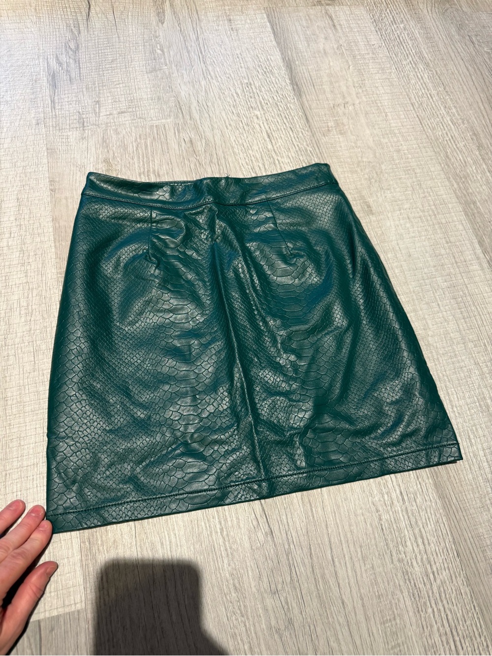 Women's Shinestar Green Pleather Alligator Skin Skirt Size Small
